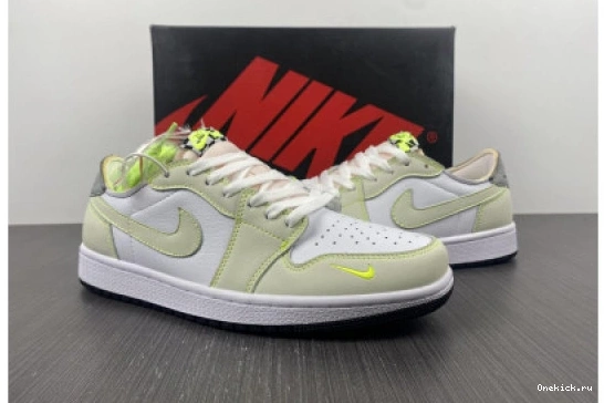 DM7837-103 AIR DM7837-103 WHITE NewStyle JORDAN GHOST 156 GREEN-BLACK LOW 1 OG 0523